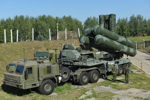 С-400 Триумф охраняет воздушные рубежи Москвы и центральных промышленных районов РФ С-400 Триумф охраняет воздушные рубежи Москвы и центральных промышленных районов РФ