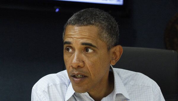 Барак Обама проводит совещание по поводу урагана Айрин. Архив