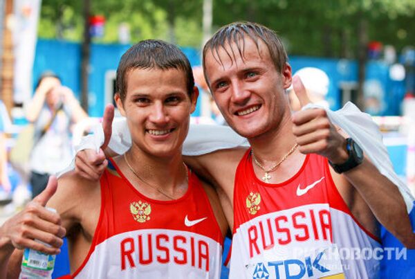Владимир Канайкин и Валерий Борчин (слева направо)