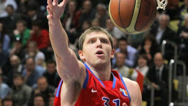 Баскетболист Виктор Хряпа. Архив