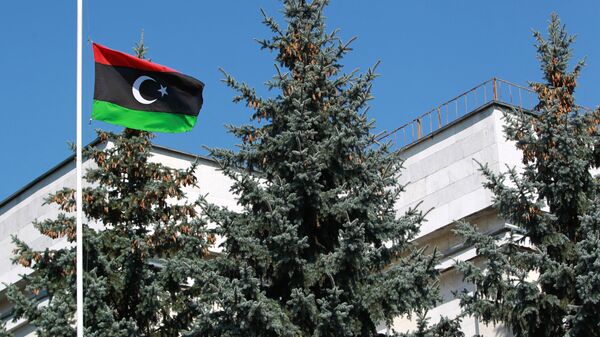 Посольство Ливии в Москве сменило знамя Джамахирии на флаг повстанцев