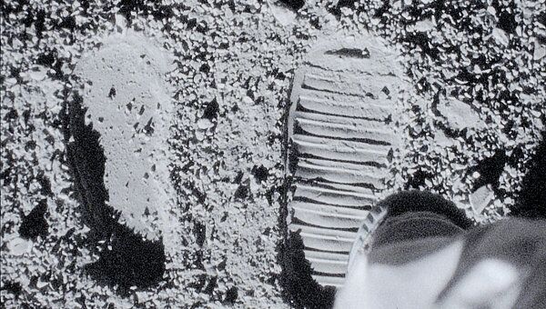 Кадр из фильма Аполлон 18