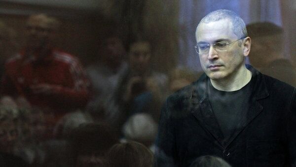 Экс-глава ЮКОСа Михаил Ходорковский во время оглашения приговора