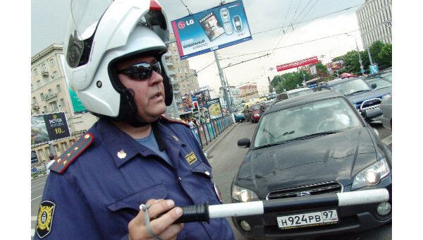 Регулировщик на автодорогах в Москве
