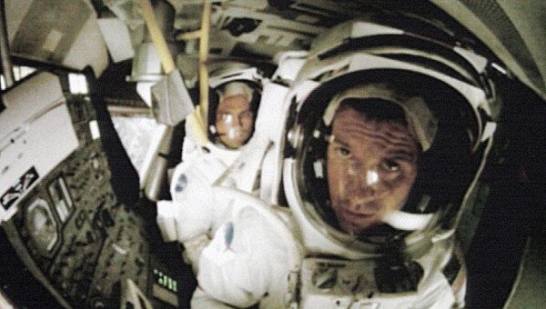 Кадр из фильма Аполлон 18 