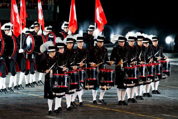 Военные оркестры из 20 стран прошагали по брусчатке Красной площади