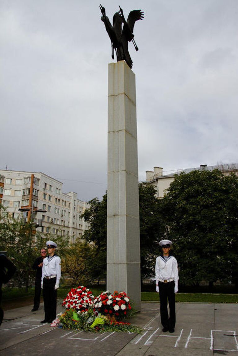 У Театрального центра на Дубровке прошла акция памяти