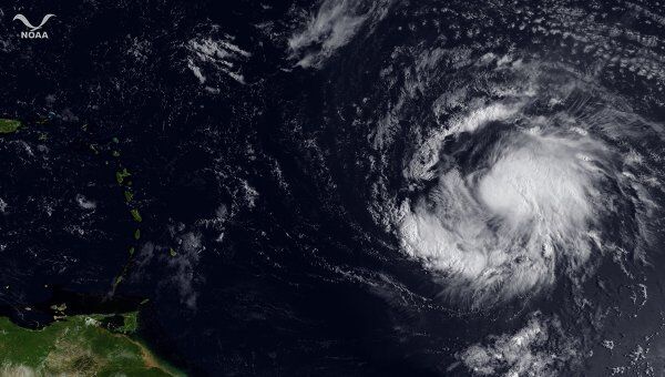 Ураган Катя усилился до 4 категории по шкале Саффира-Симпсона