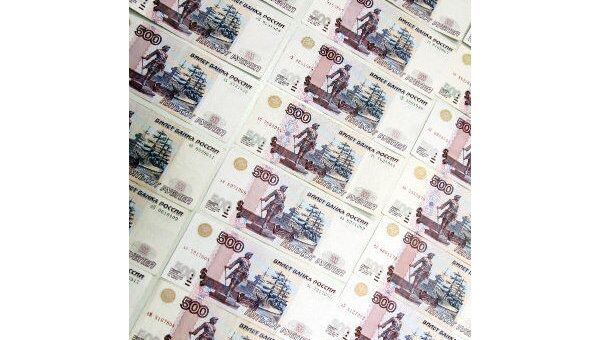 Начиная с августа 2008 года рубль начал слабеть по отношению к доллару и евро