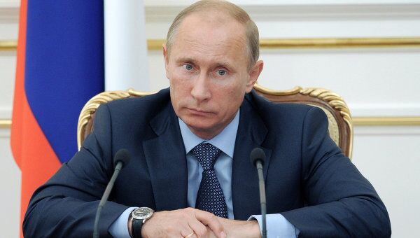 Путин: РФ снизит в 2011 году внутренние заимствования на 394 млрд руб
