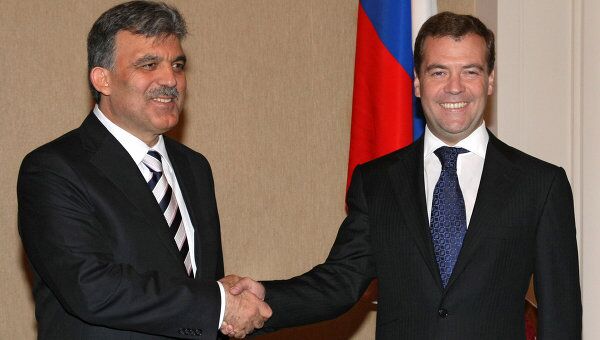 Президент РФ Дмитрий Медведев и президент Турции Абдуллах Гюль. Архив