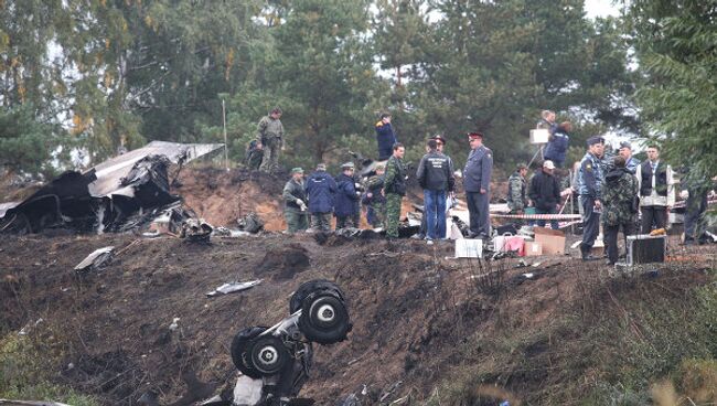 На месте крушения самолета Як-42 под Ярославлем