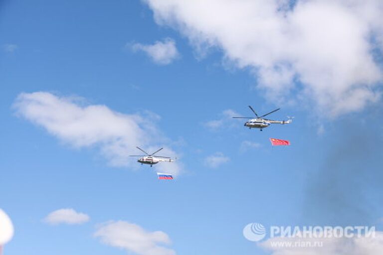 Спасатели КНР и Приамурья провели на Амуре масштабные учения вода-воздух