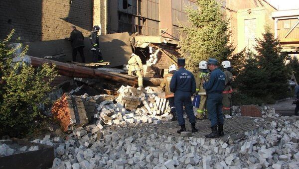 На месте взрыва на заводе Амурский металлист МЧС Амурской области