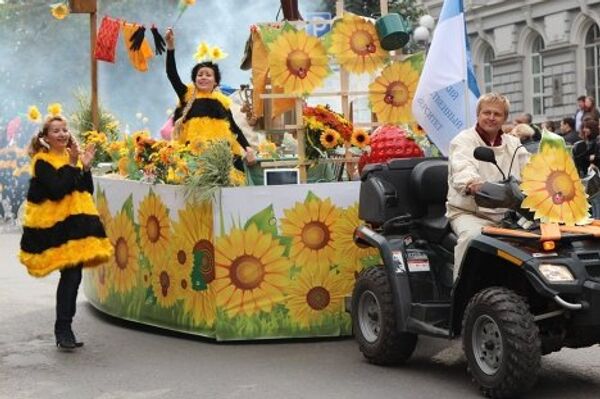 В  городе  Томске  состоялся   ежегодный  карнавал  , посвящ