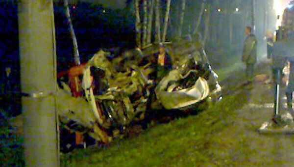 Грузовик раздавил BMW на Минском шоссе 