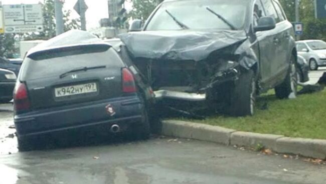 Пять автомобилей столкнулись на юге Москвы