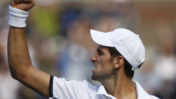 Серб Новак Джокович вышел в финал US Open 2011, обыграв в пяти партиях швейцарца Роджера Федерера