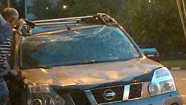 Внедорожник Nissan перевернулся на крышу от столкновения с иномаркой