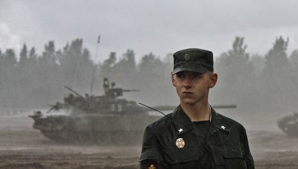Сухопутные войска РФ будут получать современное вооружение до 2015 г