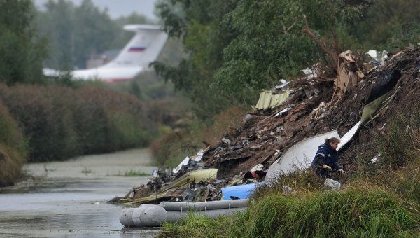 Власти Москвы выплатят по миллиону рублей семьям жертв крушения Як-42