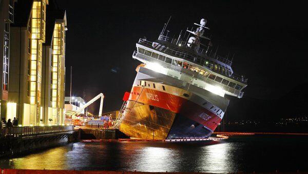 Последствия пожара на борту круизного лайнера Нордлис компании Хуртирута в Норвегии 