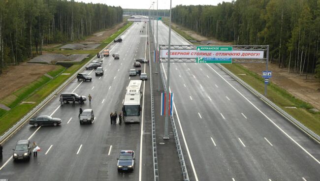 Кольцевая автодорога в Петербурге. Архив