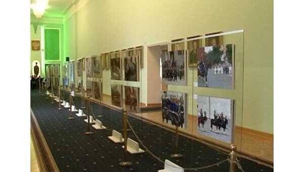 Экспонаты закрытой для публики фотовыставки показали на 130-летии ФСО