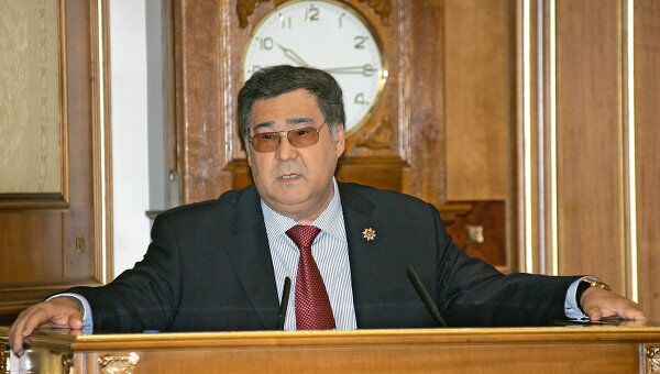 А. Тулеев на заседании правительства