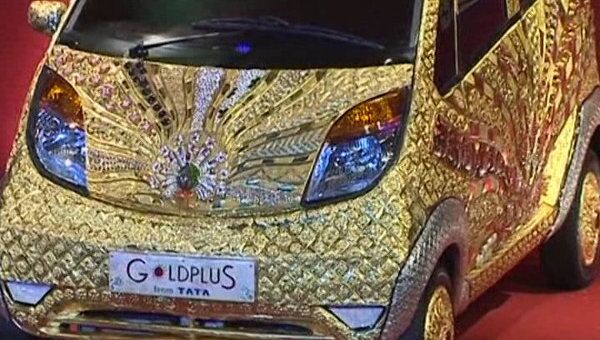 Позолоченное авто за 4.6 миллиона долларов представили в Индии