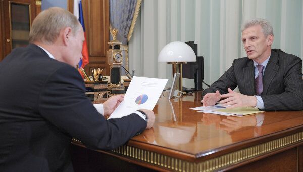Премьер-министр РФ В.Путин провел встречу с министром образования А.Фурсенко
