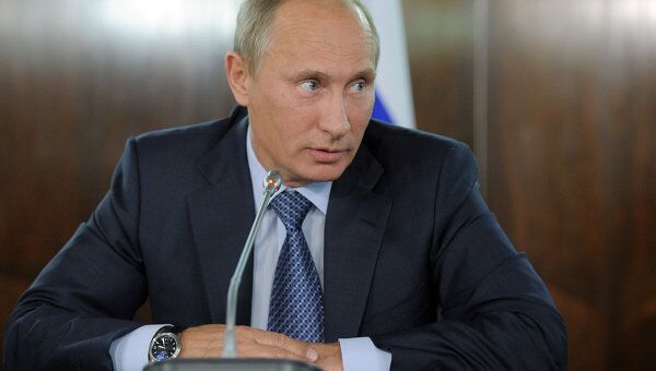 Путин подчеркнул позицию правительства по бюджету - жить по средствам