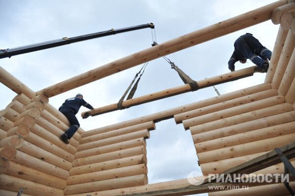 В Екатеринбурге построили храм за сутки