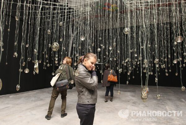 Московская биеннале современного искусства Переписывая миры