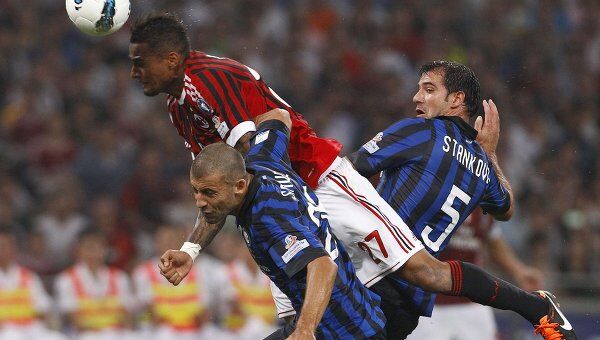 Игровой момент матча Милан  - Интер