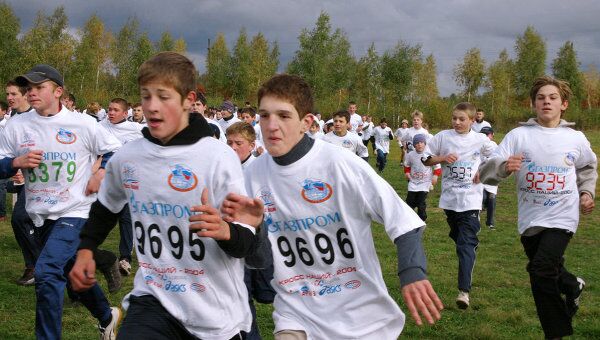 Участники Всероссийского Дня бега Кросс наций.