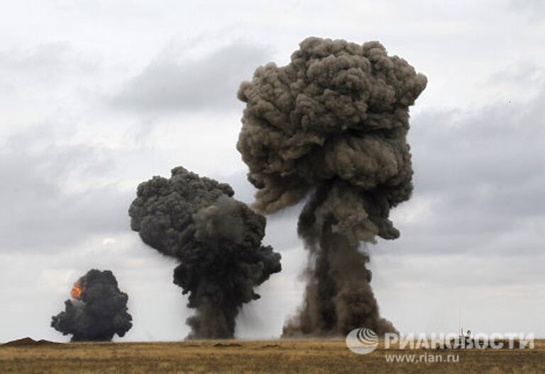 Военные учения Центр-2011 в Астраханской области