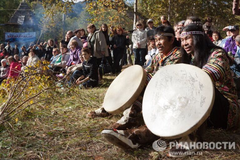 Осенний ительменский праздник Алхалалалай