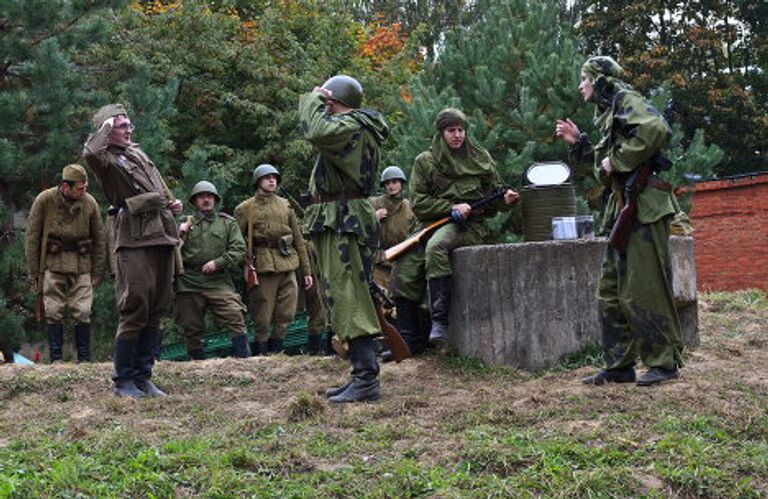 Во дворе музея «Смоленщина в годы Великой Отечественной войн