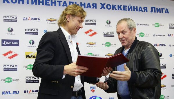Валерий Карпин и Вячеслав Старшинов (слева направо)