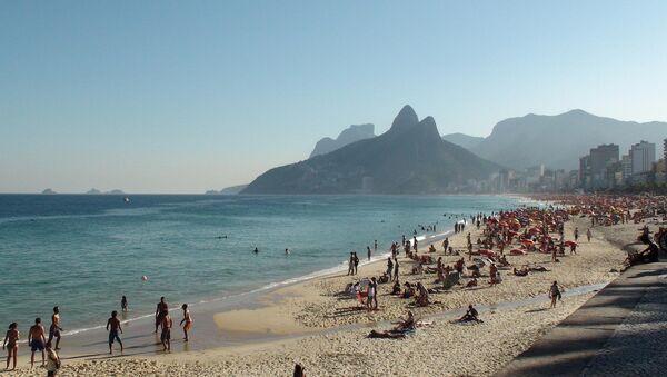 Городской пляж в Рио-де-Жанейро 