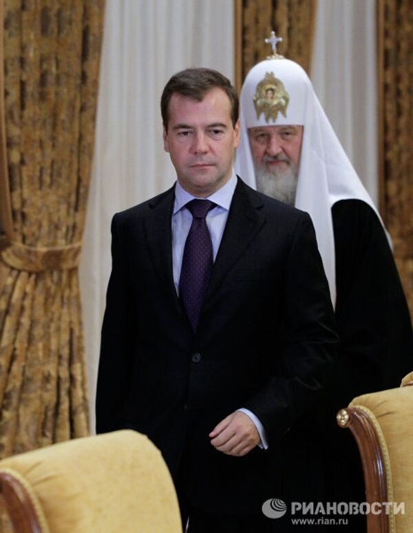 Д.Медведев проводит заседание Общественно-попечительского совета Свято-Пантелеимонова монастыря