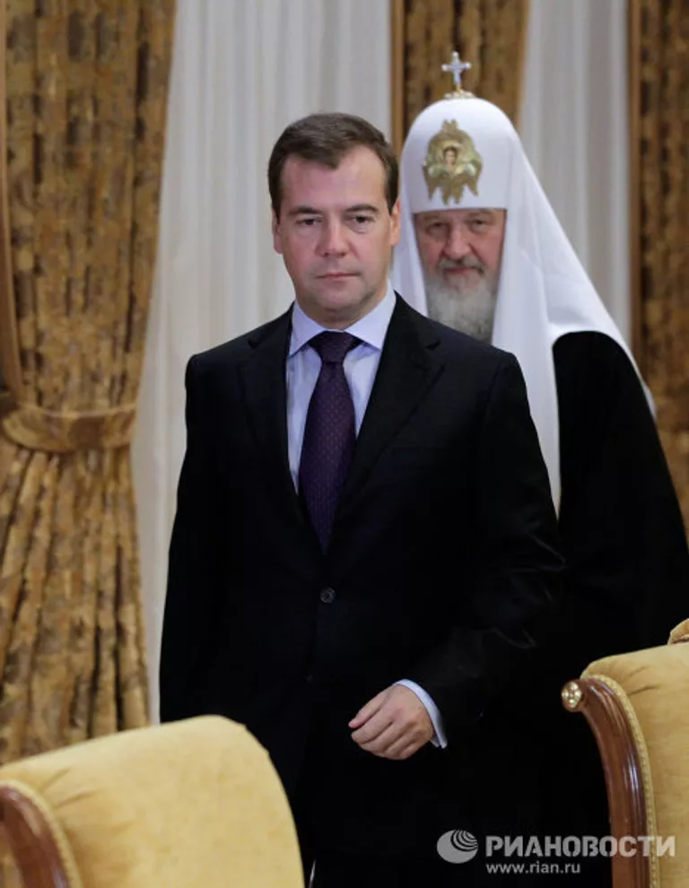Д.Медведев проводит заседание Общественно-попечительского совета Свято-Пантелеимонова монастыря