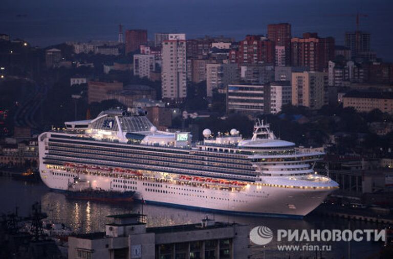 Прибытие океанского суперлайнера Diamond Princess во Владивосток