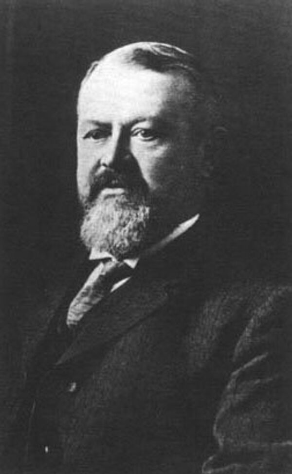 Чарльз Мэлвилл Хейс (Charles Melville Hays 16 May 1856 – 15 April 1912) - Владелец железнодорожной компании
