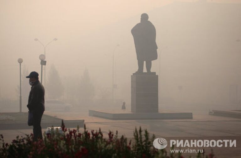 Тушение пожаров в лесной зоне в черте города Братска