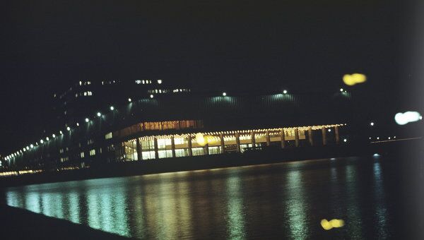 Вид на телецентр Останкино ночью. Архив