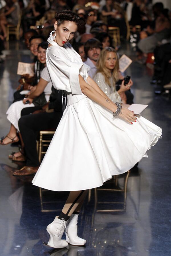 Показ коллекции Жана-Поля Готье на Парижской Неделе Моды