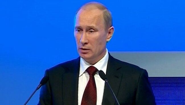 Путин призвал не нагнетать панику по поводу второй волны кризиса