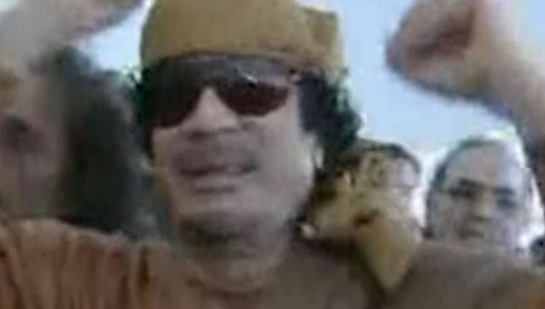 Каддафи призвал своих сторонников к мирным акциям протеста